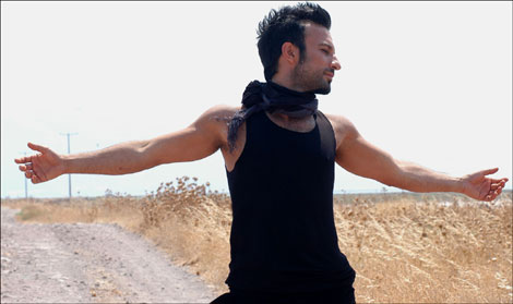 Günay Tarkan’ı kutladı