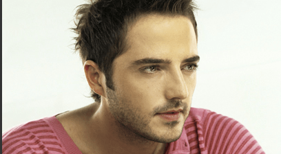 Gökhan Özen “Başka” geliyor