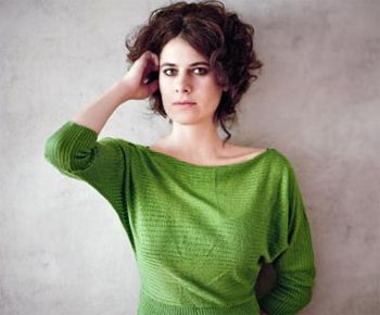 Melis Danişmend’den “Çok Geç”e&nbsp;klip