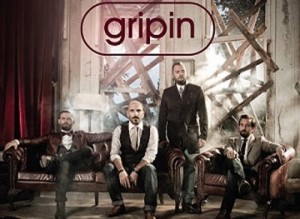 Gripin-Yalnızlığın-Çaresini-Bulmuşlar-Şarkı-Sözleri-Dinle-300x219