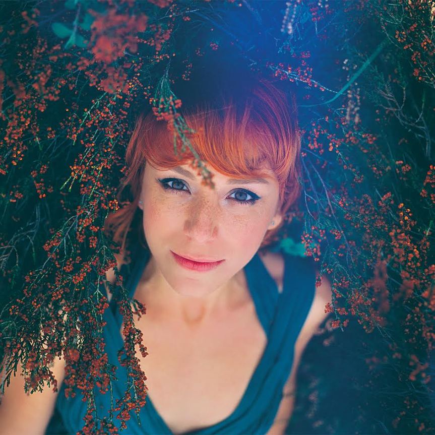 Burcu Tatlıses’ten ilk&nbsp;albüm